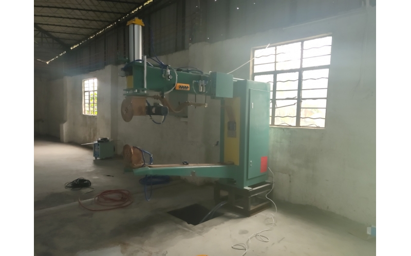 廣州客戶現(xiàn)場（主做保溫水箱）